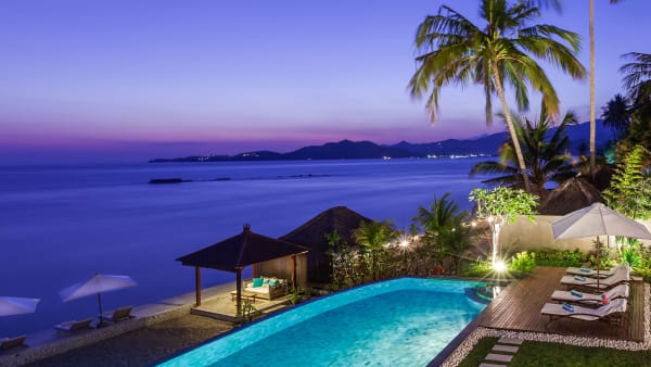 Villa Tirta Nila - Serence villa at dusk